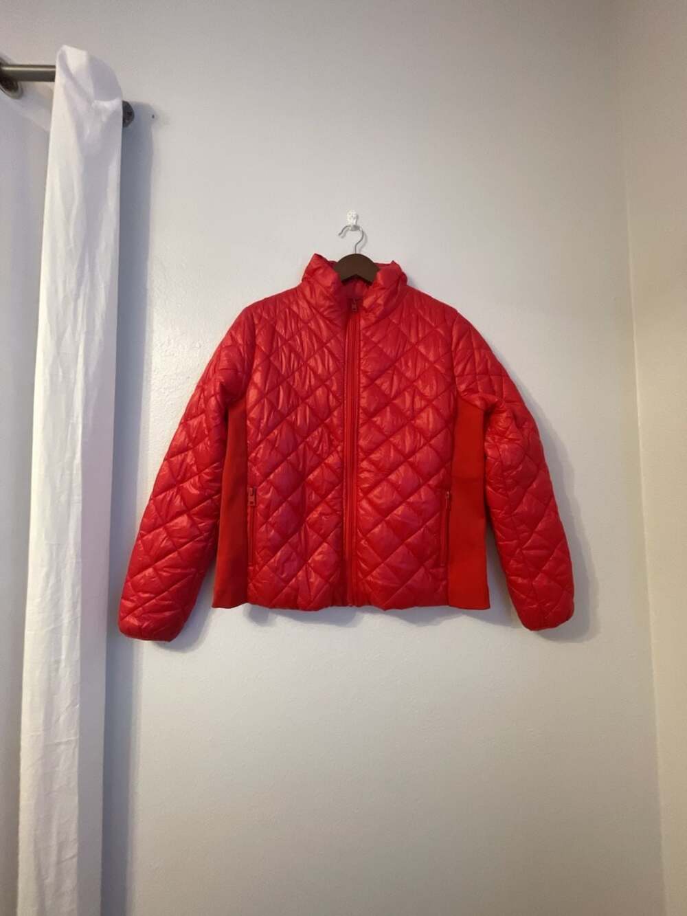 Cisono Quilted Jacket Size L Red Full Zip Outerwear
Fall
Puffer